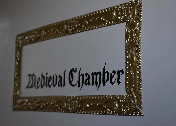 Chateau Connellsville Medieval Royal Chamber