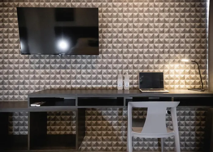 Altitude Loft Hotel