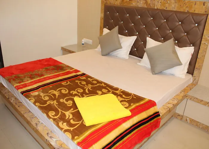 Hotel Skylark