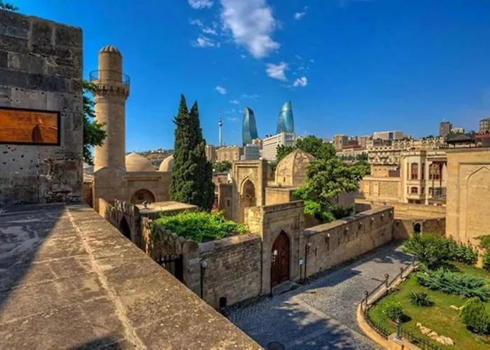 Sazeli Old Baku Hotel