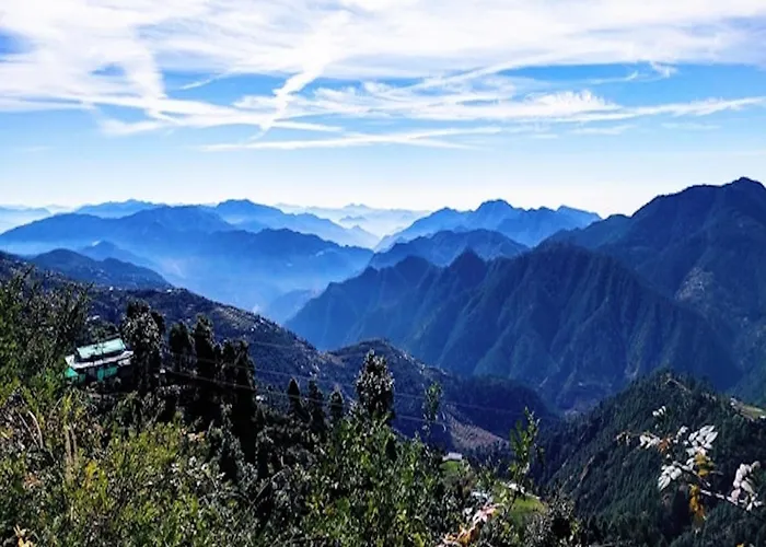 La Riqueza Dhanolti View - View Of Valleys & Mountains - Private Parking - Near To Eco Park & Surkanda Devi Temple