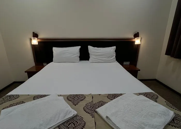 Makon Hotel
