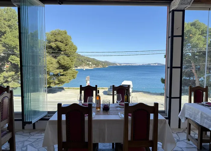 Max Gastro Beach House
