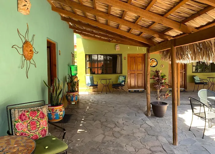 Iguana Inn