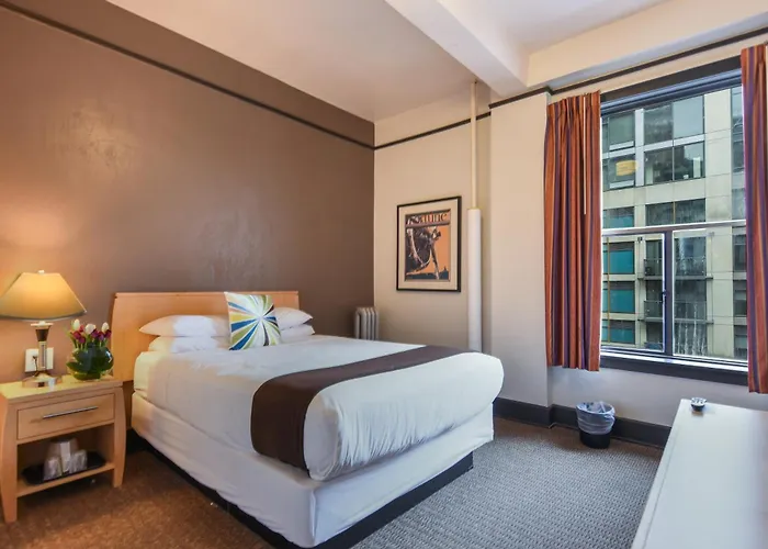 Moore Hotel