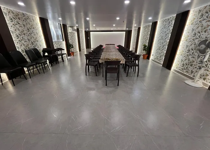 Hotel Soumya Sarovar