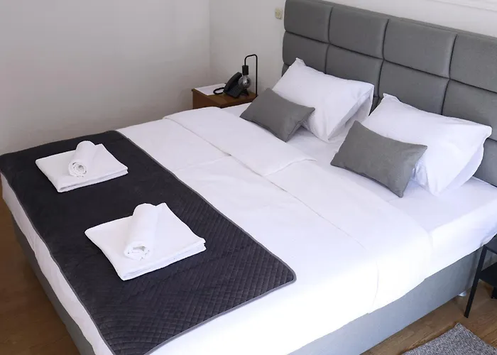 Artena Hotel