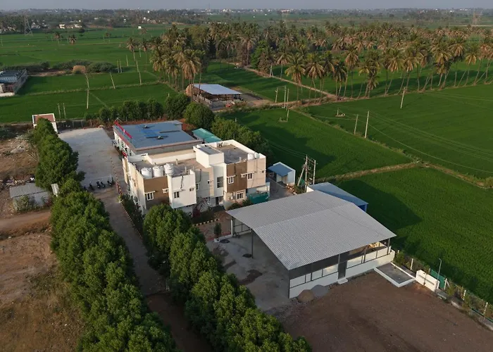 Chandana Green View Resort Hampi