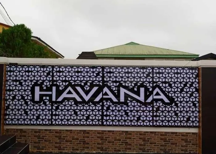 Havana Hotel And Suites