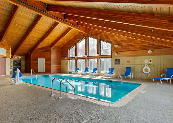 Comfort Inn & Suites Milford