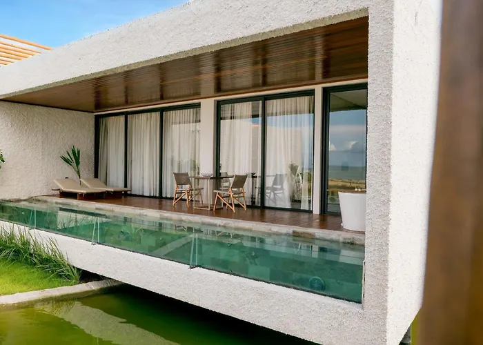 Nanii Hotel