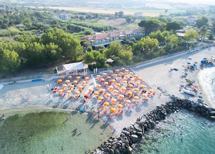 Hotel Baia Di Trainiti