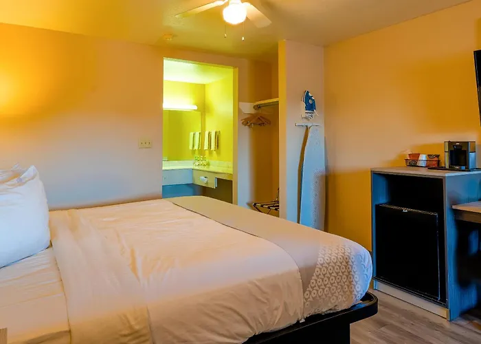 Oyo Hotel Yoakum West