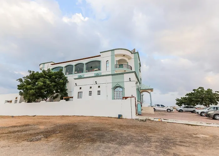 Super Oyo 110 Ras Al Hadd Guest House