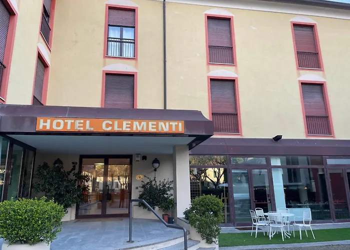 Hotel Clementi