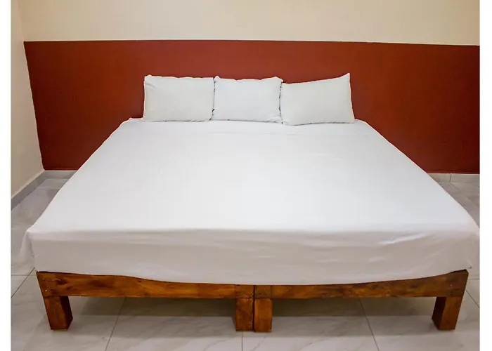 Oyo Hotel La Playa