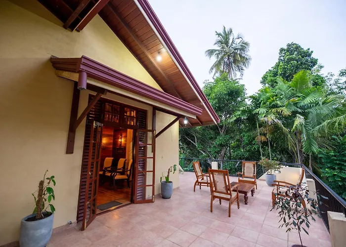 Petit Paradis Hiriketiya
