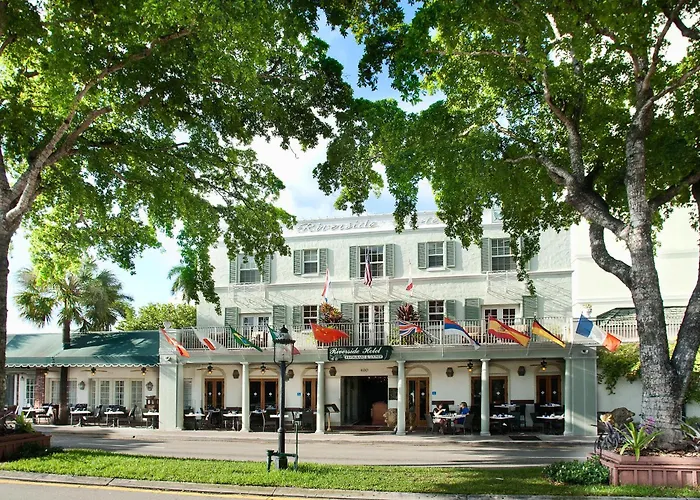 Riverside Hotel