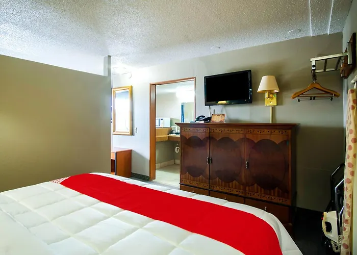 Oyo Hotel Hutchinson West 4Th Ave