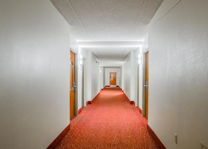 Oyo Hotel Burlington South