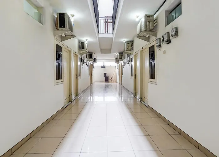Oyo 91361 Benlin D'Kost Syariah