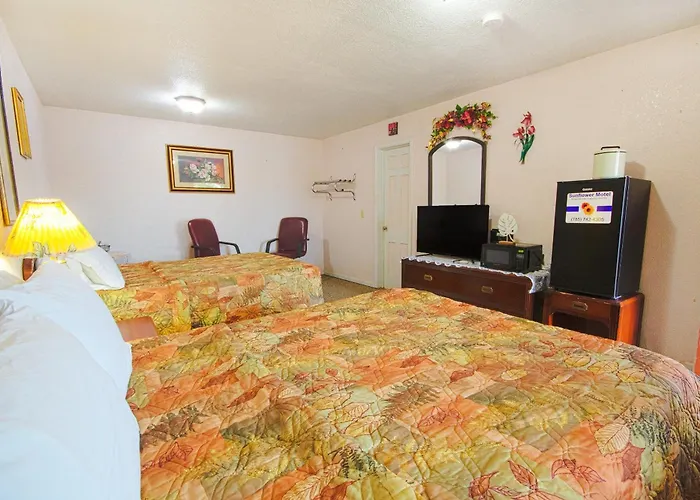 Sunflower Motel Hiawatha By Oyo