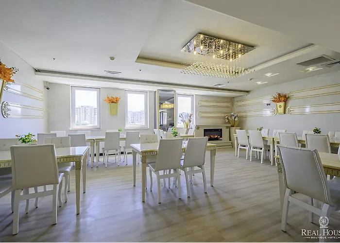 Real House Hotel