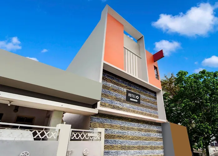 Super Hotel O Chinnamuthu Main Street