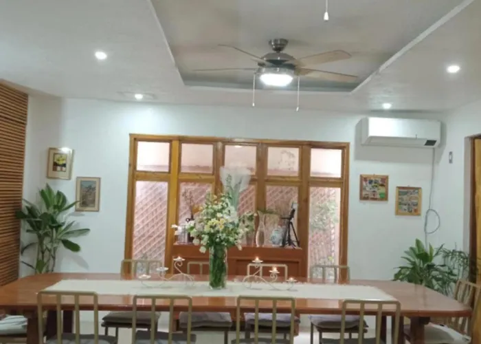 Esperanza Pension House & Restaurant