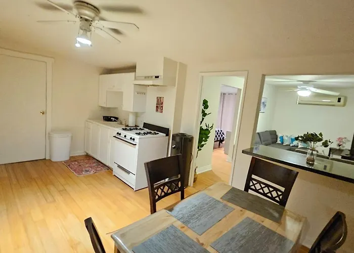 Best Prime Location Hollywood Private House