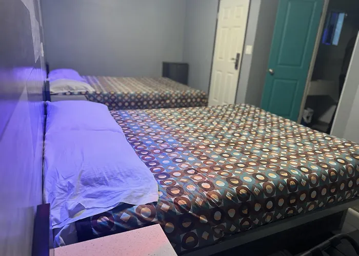 Bob'S Motel