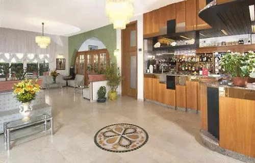 Hotel Saint Tropez Spa & Restaurant