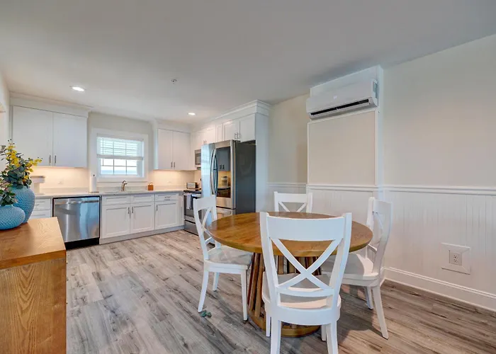 1006 Queen Suite, 1St Floor Cove