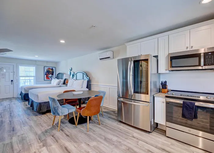 106 Queen Suite, 1St Floor Low Tide
