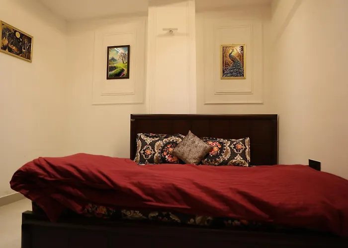 Sukajini Home Stay & Pg