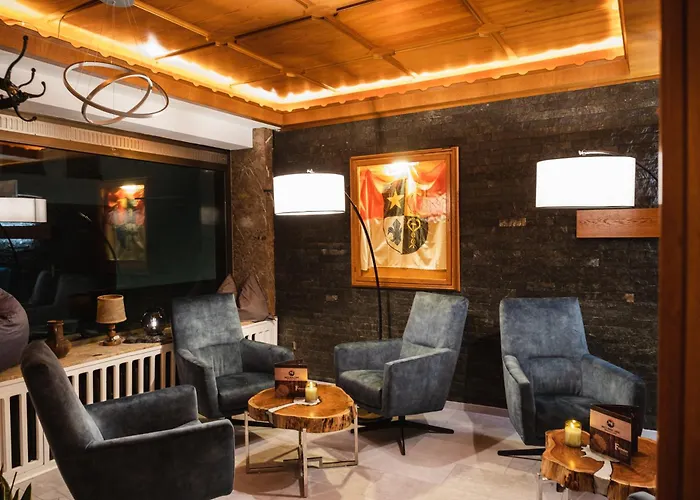 Mike'S Mosel Lodge