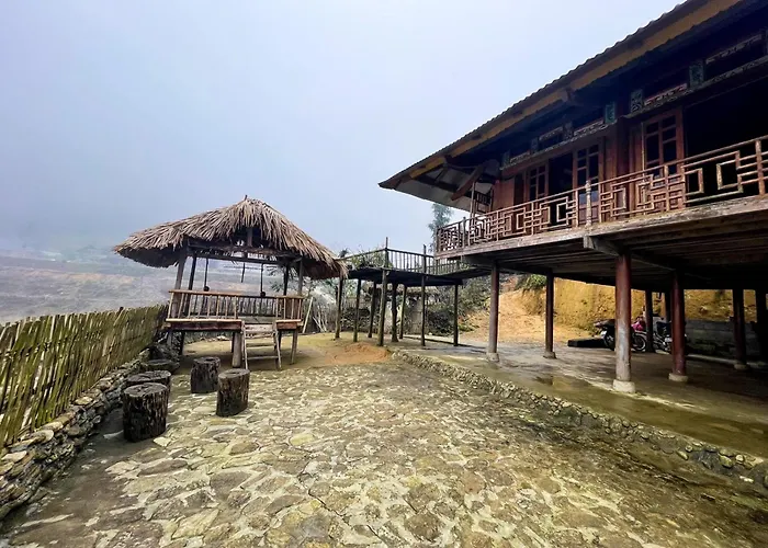 Binh Ban Lien Homestay - Vang A Binh