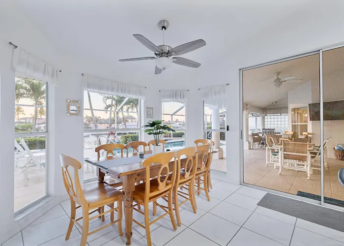 Free Heatedpool On Sailboataccesscanal Boat Lift