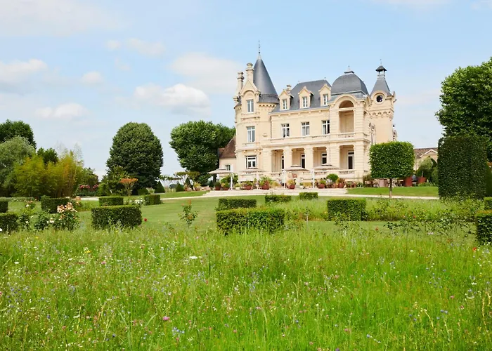 Château Hôtel Grand Barrail