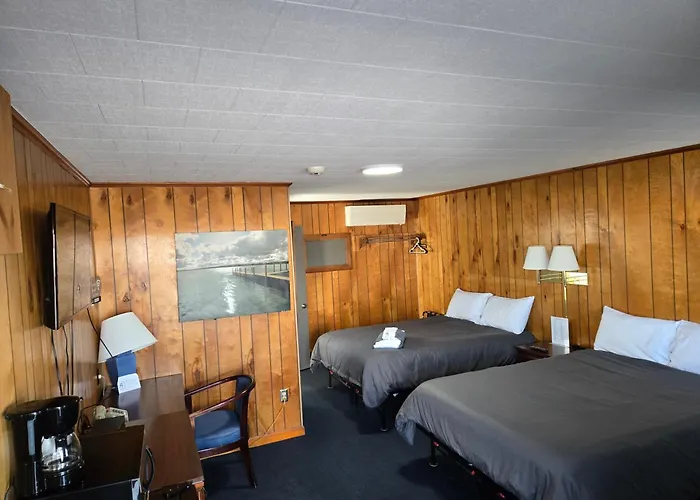Russell'S Motel