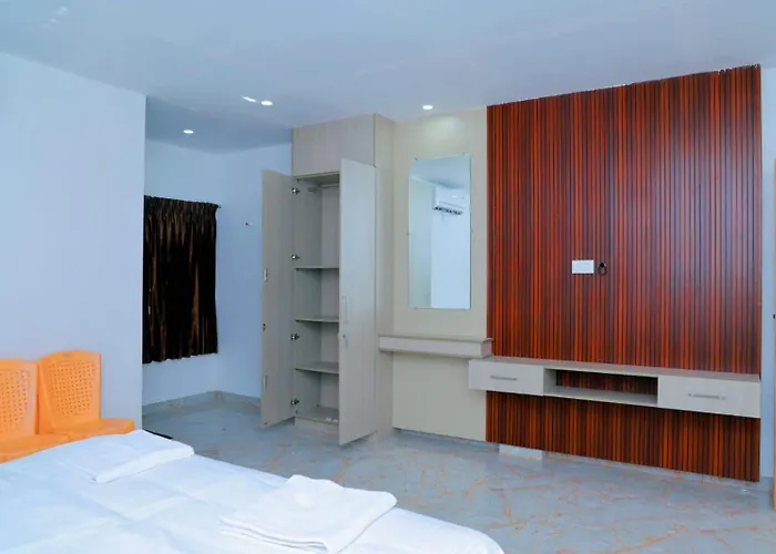 Grand Sangeetham Inn