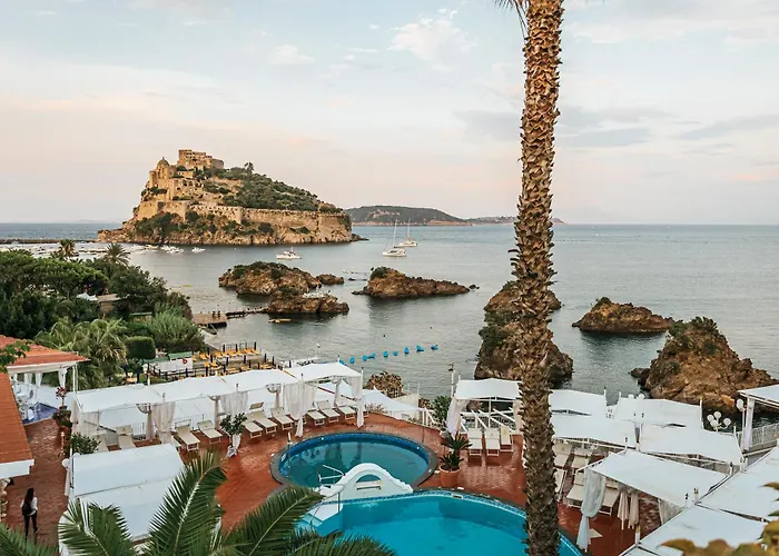Strand Hotel Delfini