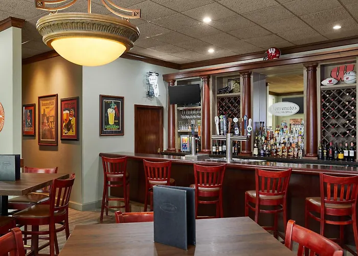 Holiday Inn Hotel & Suites Madison West - Middleton By Ihg