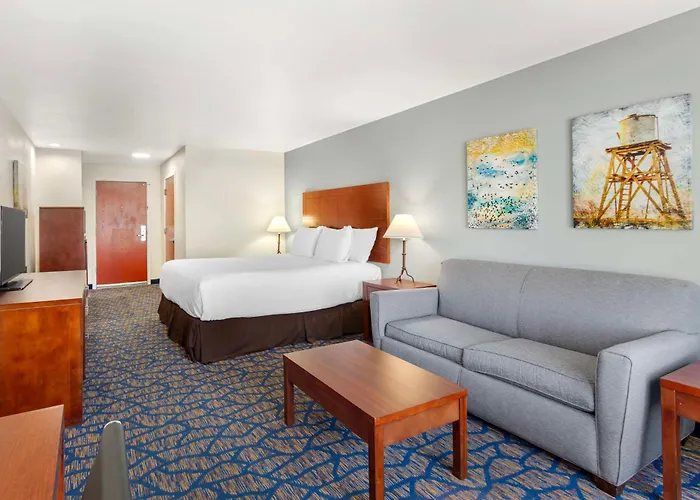 Best Western Plus Villa Del Lago Inn Patterson