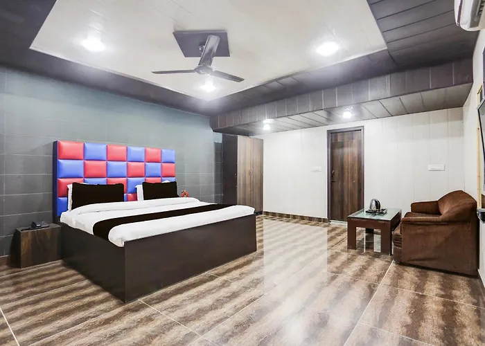 Townhouse By Oyo Haibowal Chowk Near Dmc
