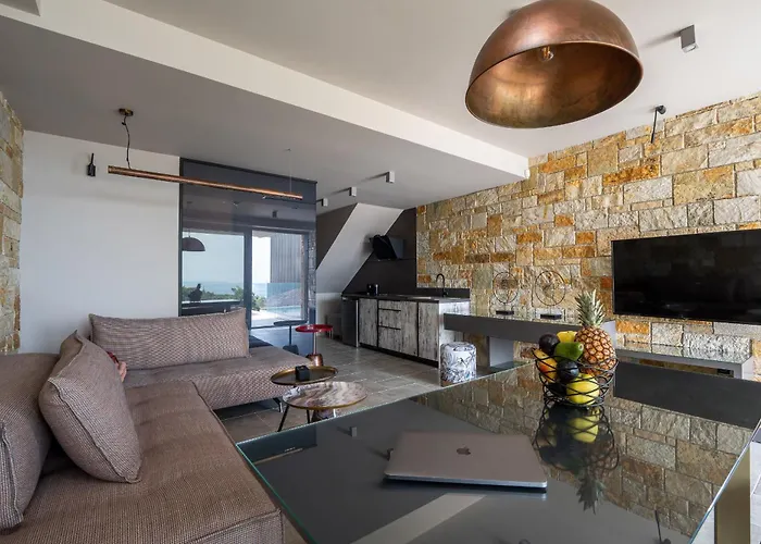 Ilvy Suites Sivota