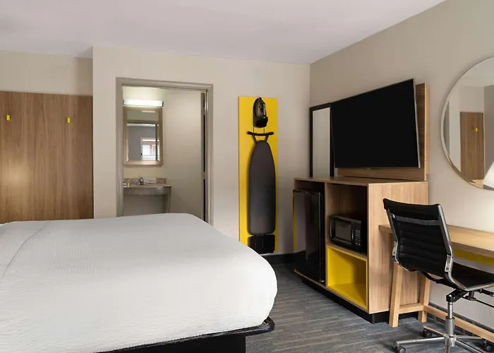 Days Inn By Wyndham Weldon Roanoke Rapids