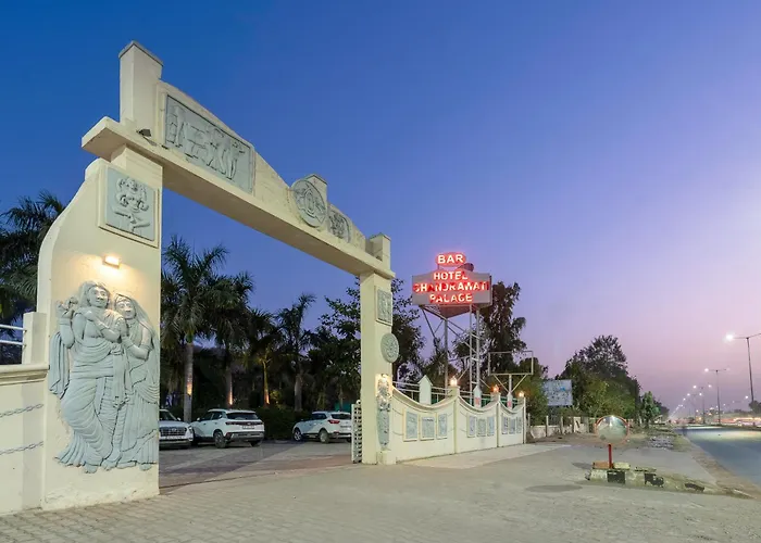 Hotel Chandrawati Palace
