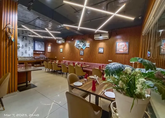 Hotel Blueberry By Lycoris Group !! Parking ! Lift ! Best Selling Property In Tricity