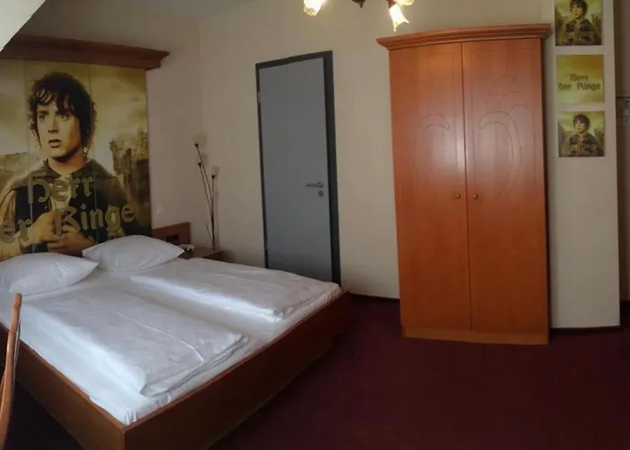 CineHotel Maroni